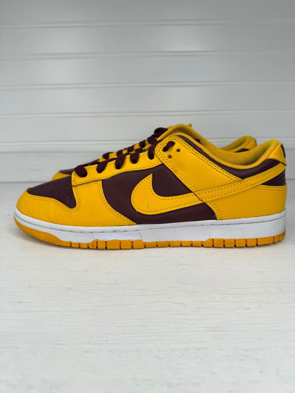 Nike Dunk Low Retro Arizona State ASU Men’s 8.5 Gold Bordeaux DD1391-702